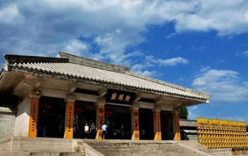 四月四和八月八是什么节日?为什么四月四和八月八渐渐式微了?历史图片