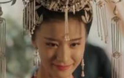 张妼晗历史图片