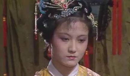 贾迎春历史图片