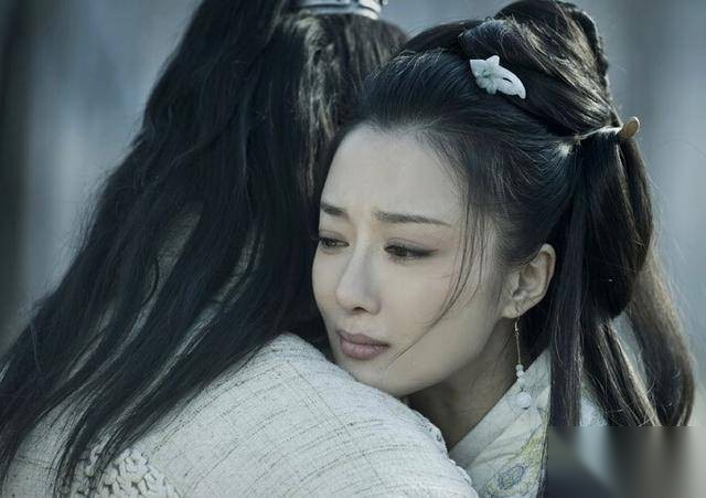 史上最忠贞的美人 拔剑自刎鲜血飞溅历史图片