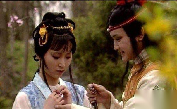 贾宝玉和晴雯历史图片