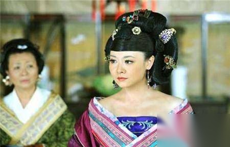 奶妈历史图片