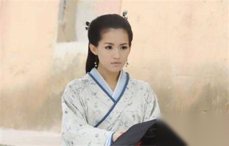 十二岁嫁给舅舅做皇后 到死仍是处女之身!历史图片