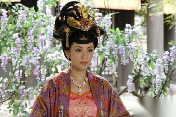 东晋传奇皇后褚蒜子历史图片