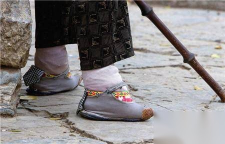 李煜的一己之私祸害女子无数 从而形成一恶习历史图片