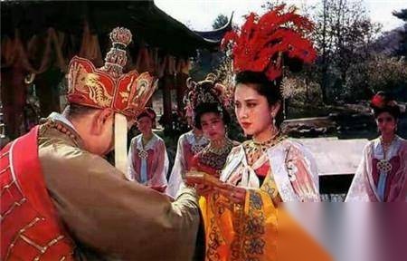 女儿国历史图片