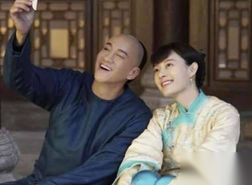 周莹历史图片