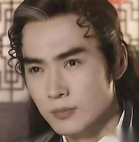 明代一男子扮女装行奸历史图片