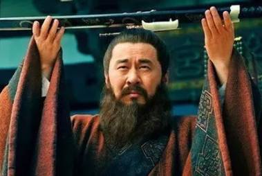 挟天子以令诸侯历史图片