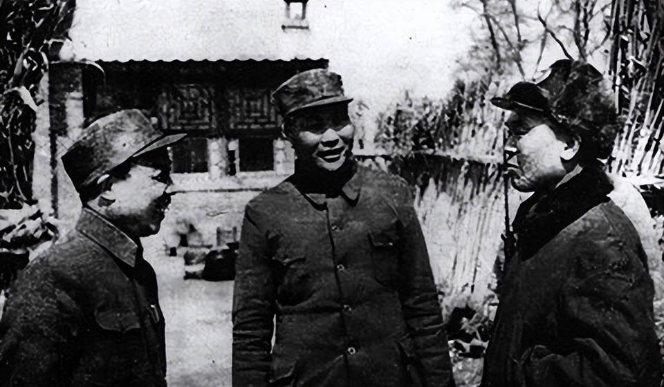 肖劲光历史图片