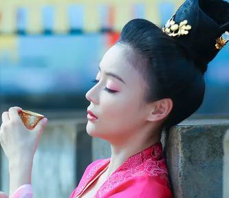 李建成历史图片
