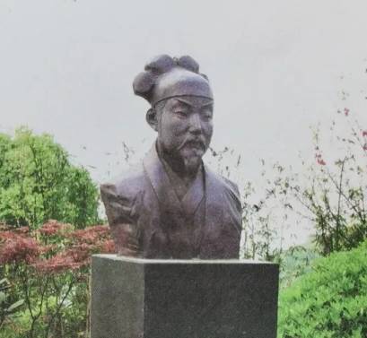 崔群历史图片