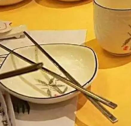 菜不摆三历史图片