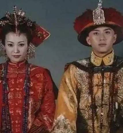 孟古青历史图片